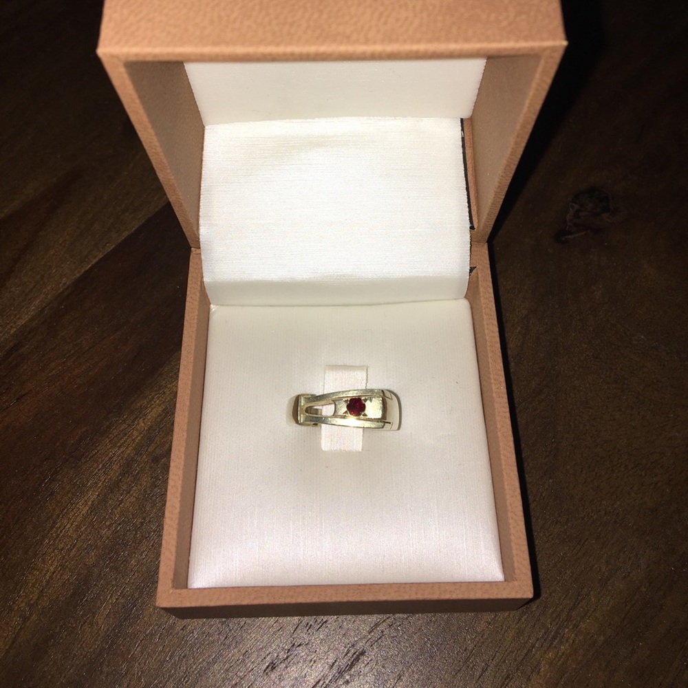 Ruby Ring - So Elegant! - image 1